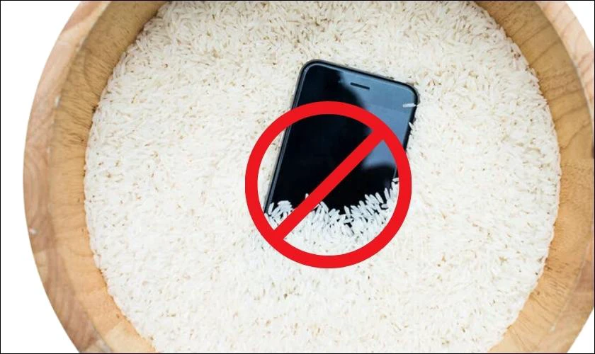 Những điều không nên làm khi iPhone 8 bị vô nước